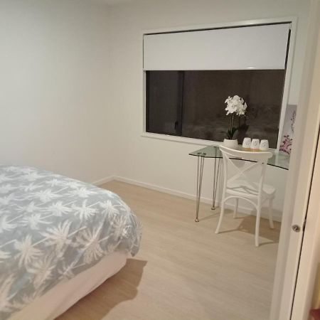 Central One Bedroom Apartment Окленд Екстер'єр фото