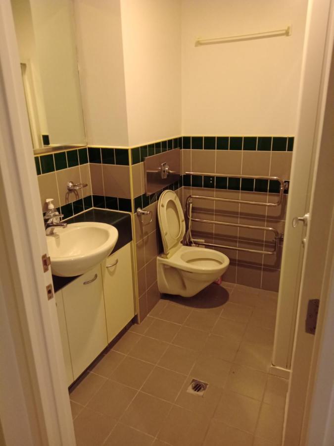 Central One Bedroom Apartment Окленд Екстер'єр фото